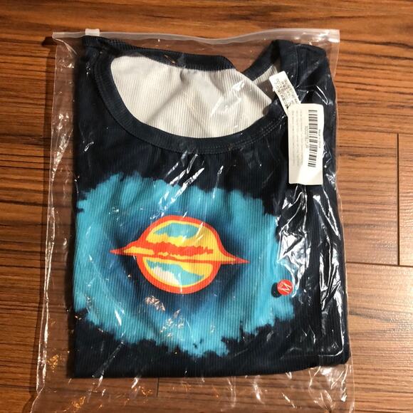 NEW Juniors Saturn Crop Top Tee Slim Fit Blue Size Medium - Picture 3 of 3
